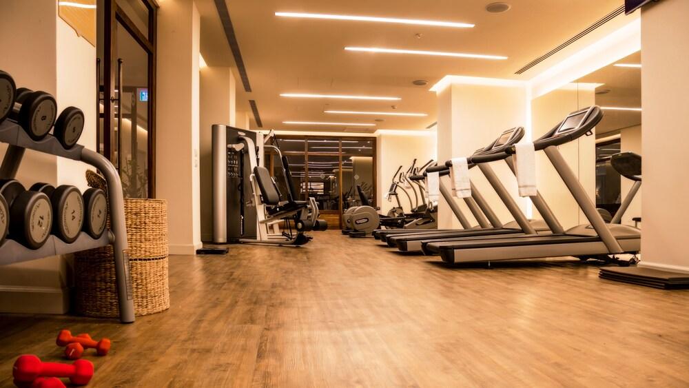 Herbert Samuel Єрусалим Екстер'єр фото The gym at the hotel